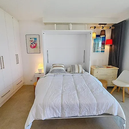 Holiday home Henri Camille Real Estate -armor - Sea View Big Terrace Sunny 1 Bedroom
