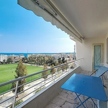 Henri Camille Real Estate -armor - Sea View Big Terrace Sunny 1 Bedroom Holiday home *
